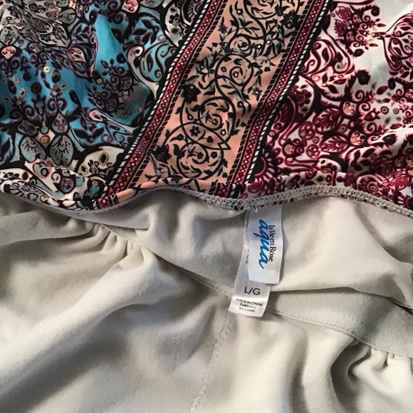 La Vie En Rose Swimsuit Top.  B2 - Picture 3 of 3